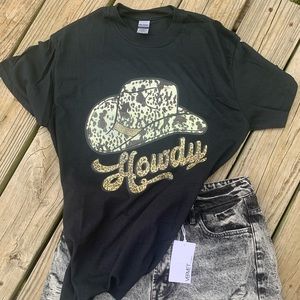 Brand new screen print on Gildan t shirt